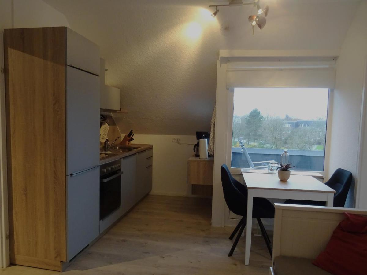 Ferienwohnung Am Marktplatz - Zentrale Lage Vor Den Toren Flensburgs, Mit Vollstaendiger Ausstattung Und Balkon Harrislee Exterior photo