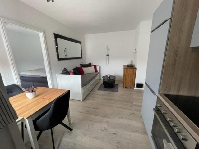 Ferienwohnung Am Marktplatz - Zentrale Lage Vor Den Toren Flensburgs, Mit Vollstaendiger Ausstattung Und Balkon Harrislee Exterior photo